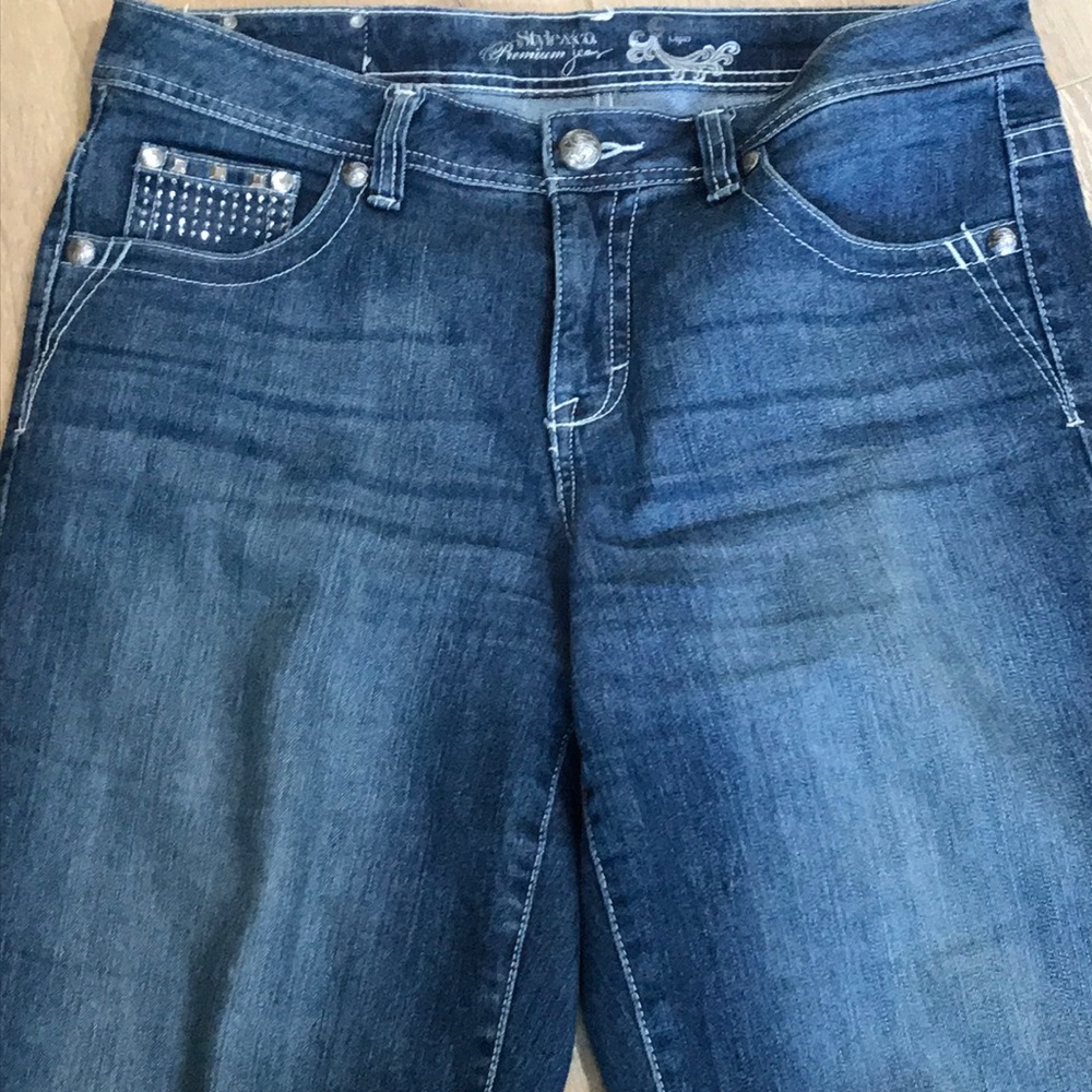 Embellished 5-pocket denim Capri pants